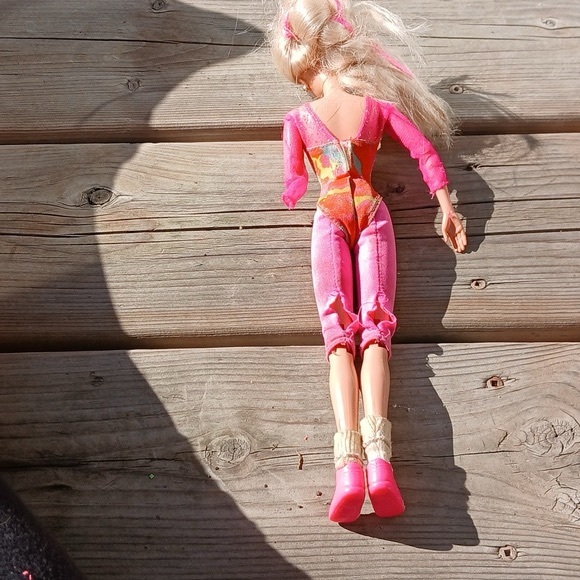 1993 Gymnast Barbie - Picture 5 of 5